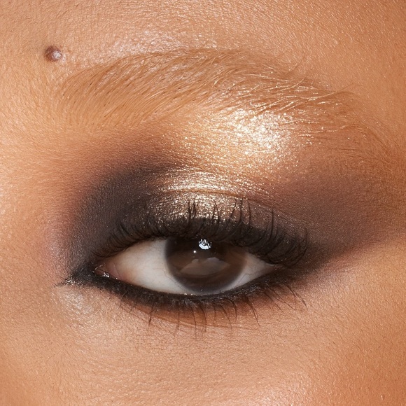 ✨ HUDA BEAUTY Empowered Eyeshadow Palette - Picture 6 of 12